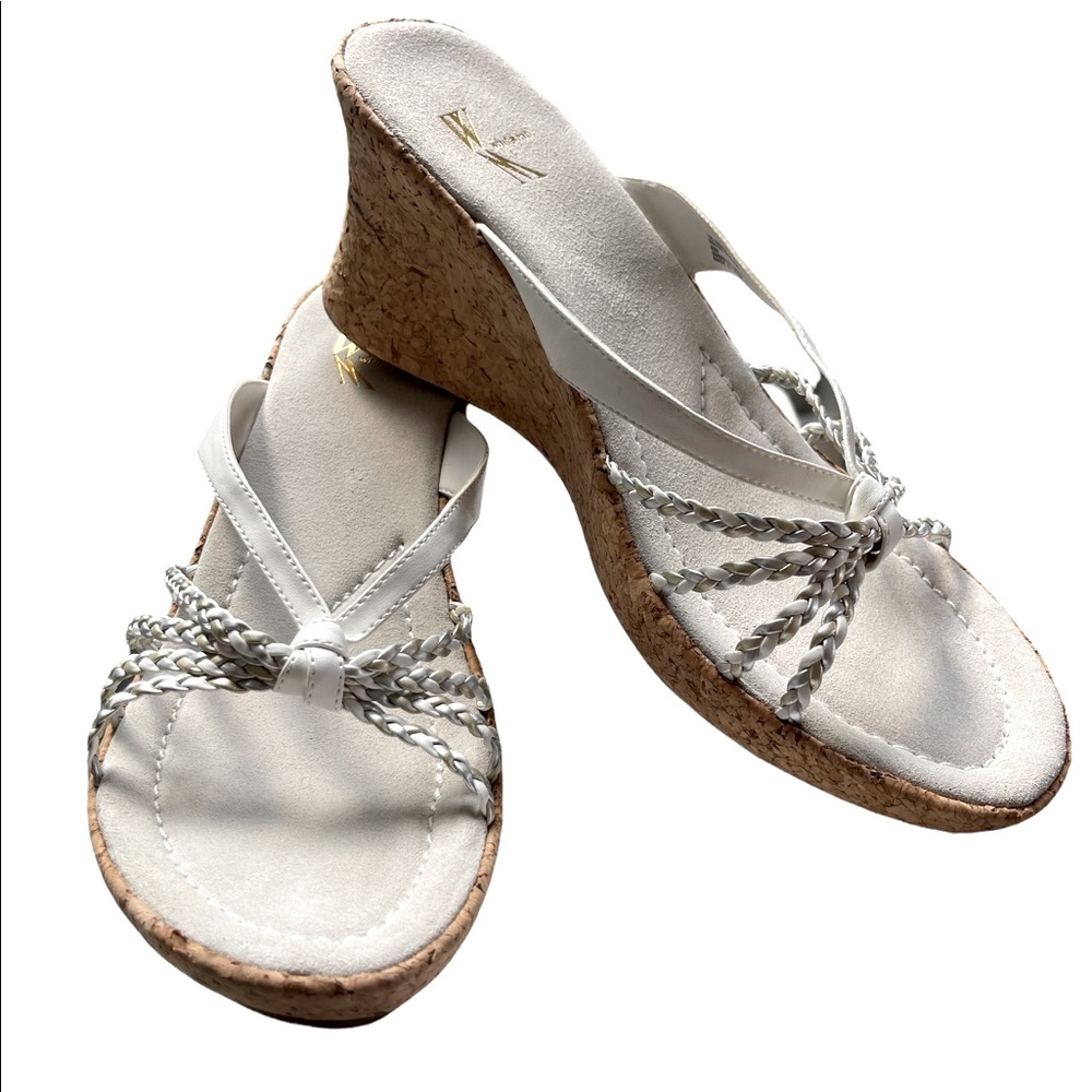 White mountain sandals size 8.5 new